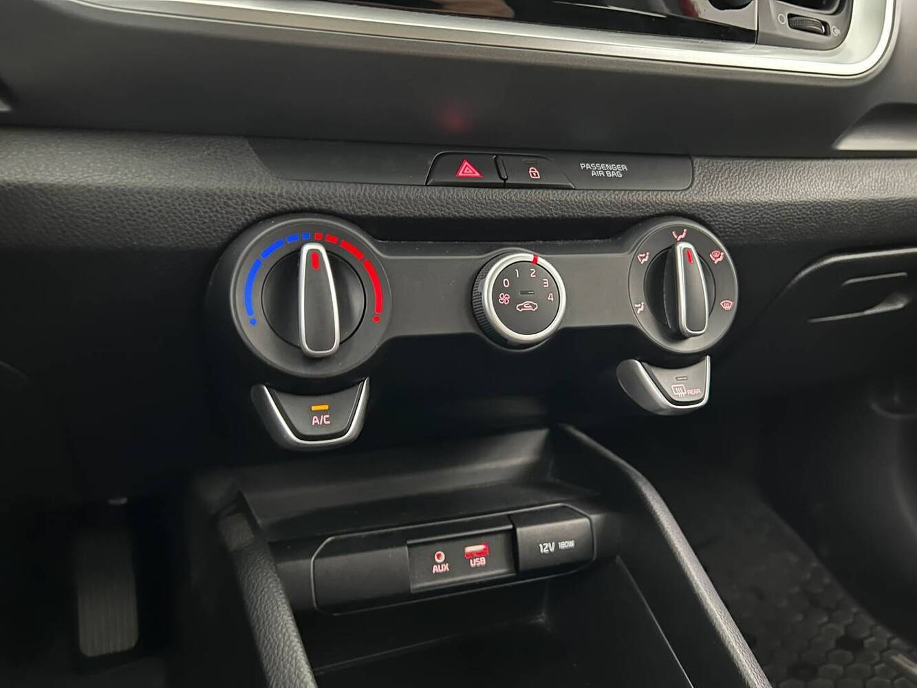 Kia Stonic vaihtoauto