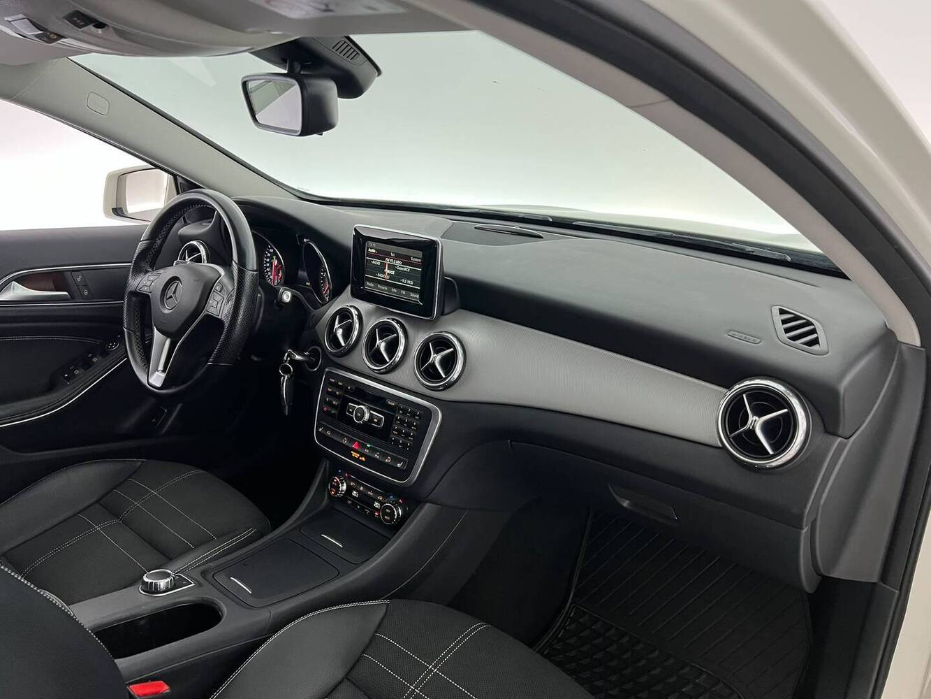 Mercedes-Benz GLA vaihtoauto