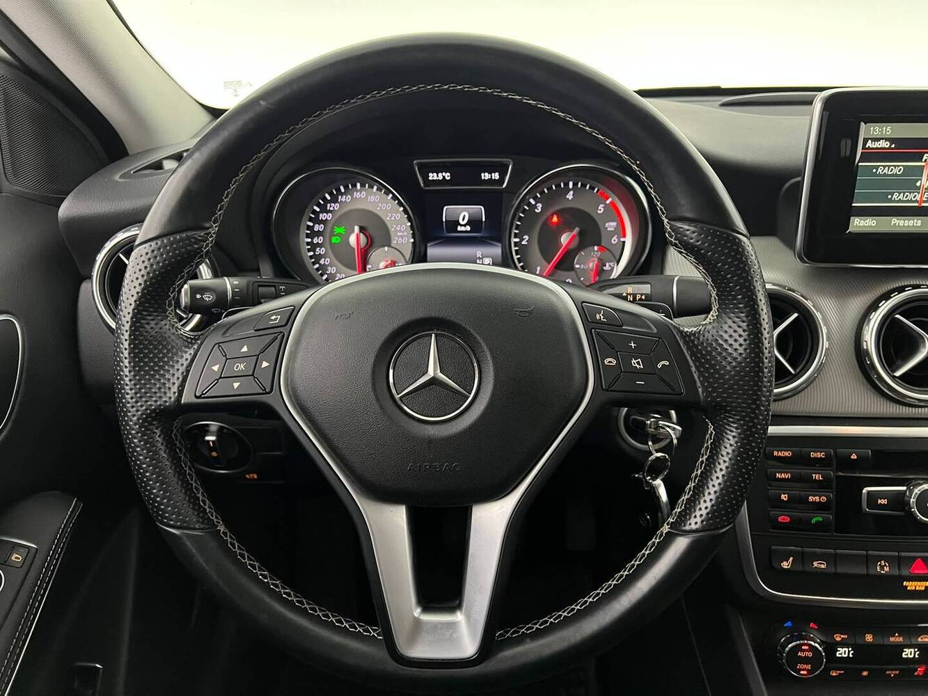 Mercedes-Benz GLA vaihtoauto
