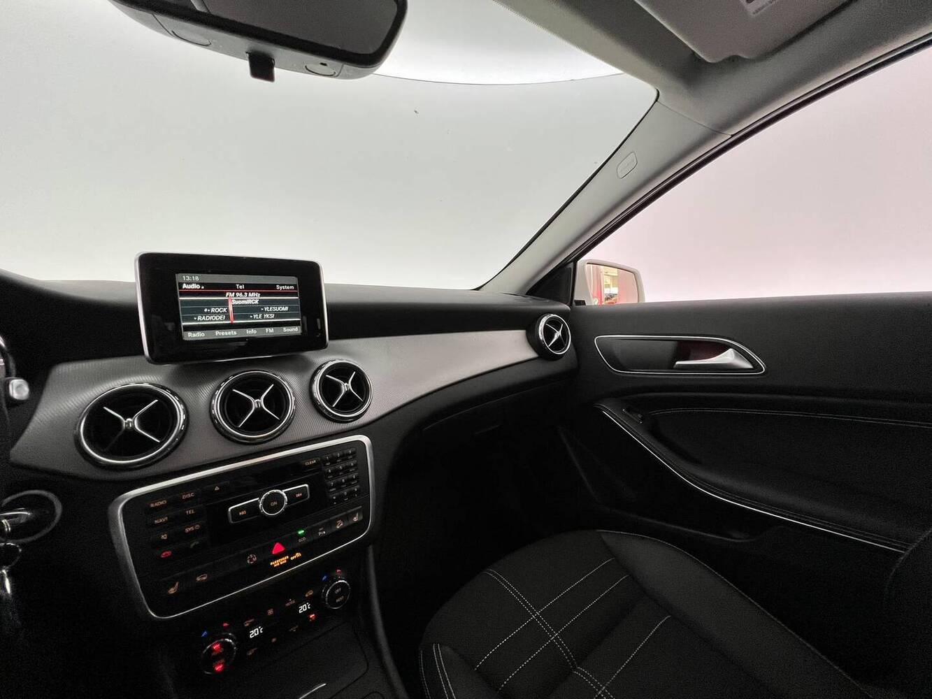 Mercedes-Benz GLA vaihtoauto
