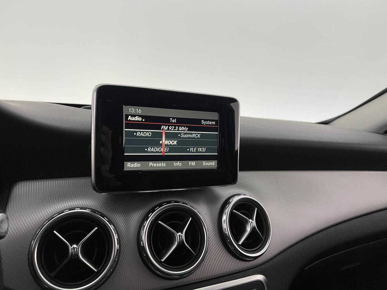 Mercedes-Benz GLA vaihtoauto