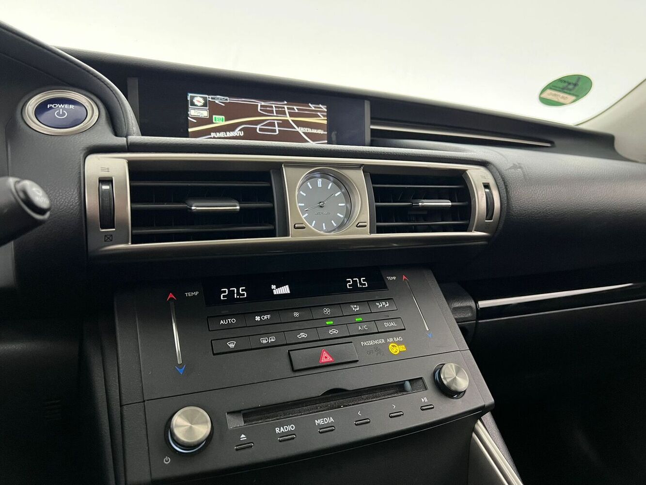 Lexus IS vaihtoauto