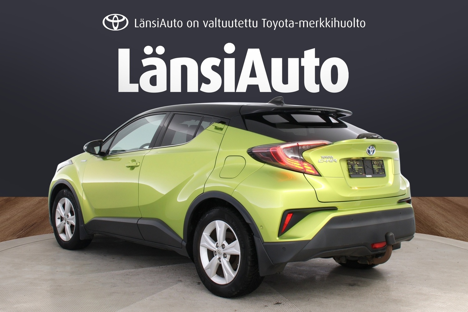 Toyota C-HR vaihtoauto