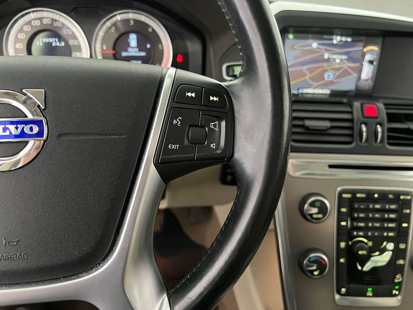 Volvo XC60 vaihtoauto