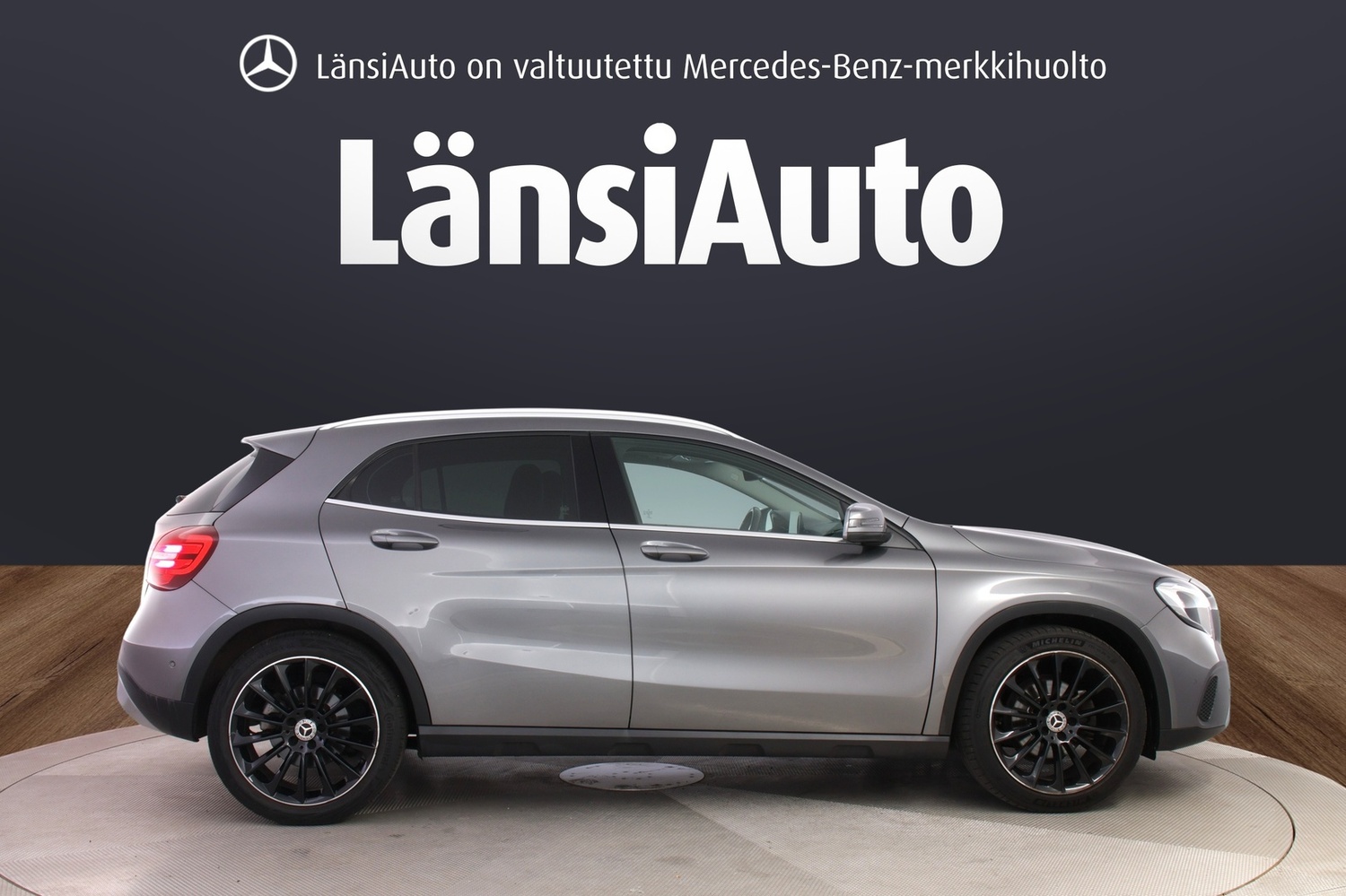 Mercedes-Benz GLA vaihtoauto