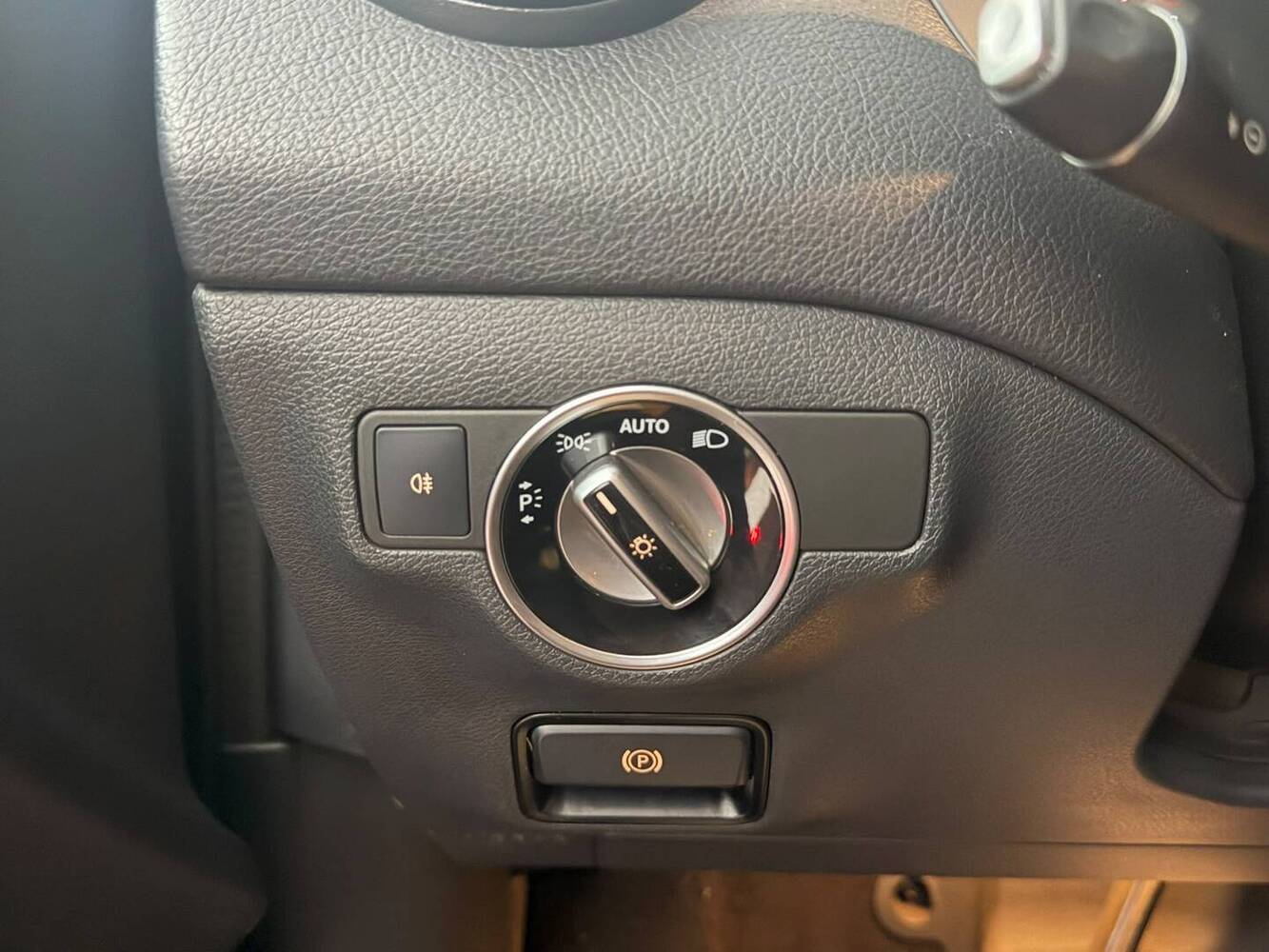 Mercedes-Benz GLA vaihtoauto