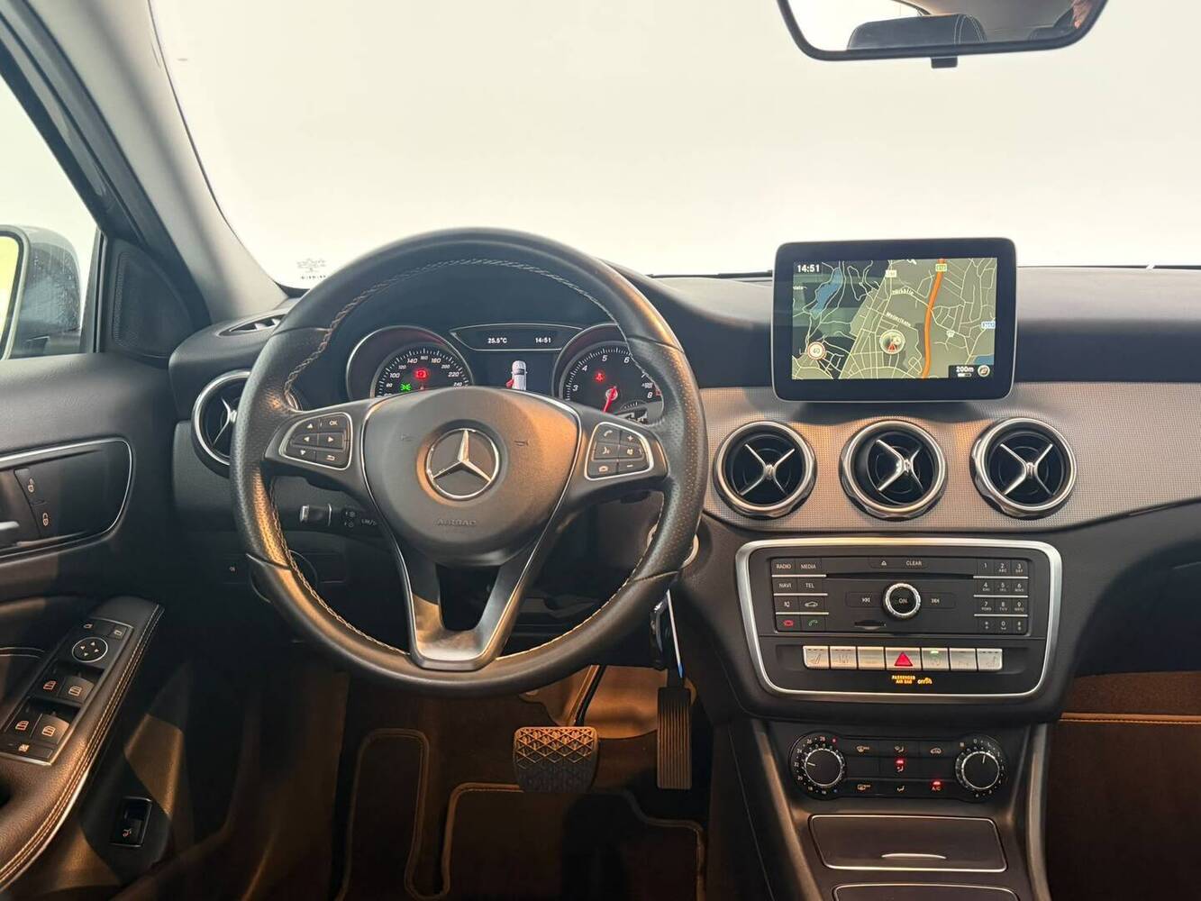 Mercedes-Benz GLA vaihtoauto