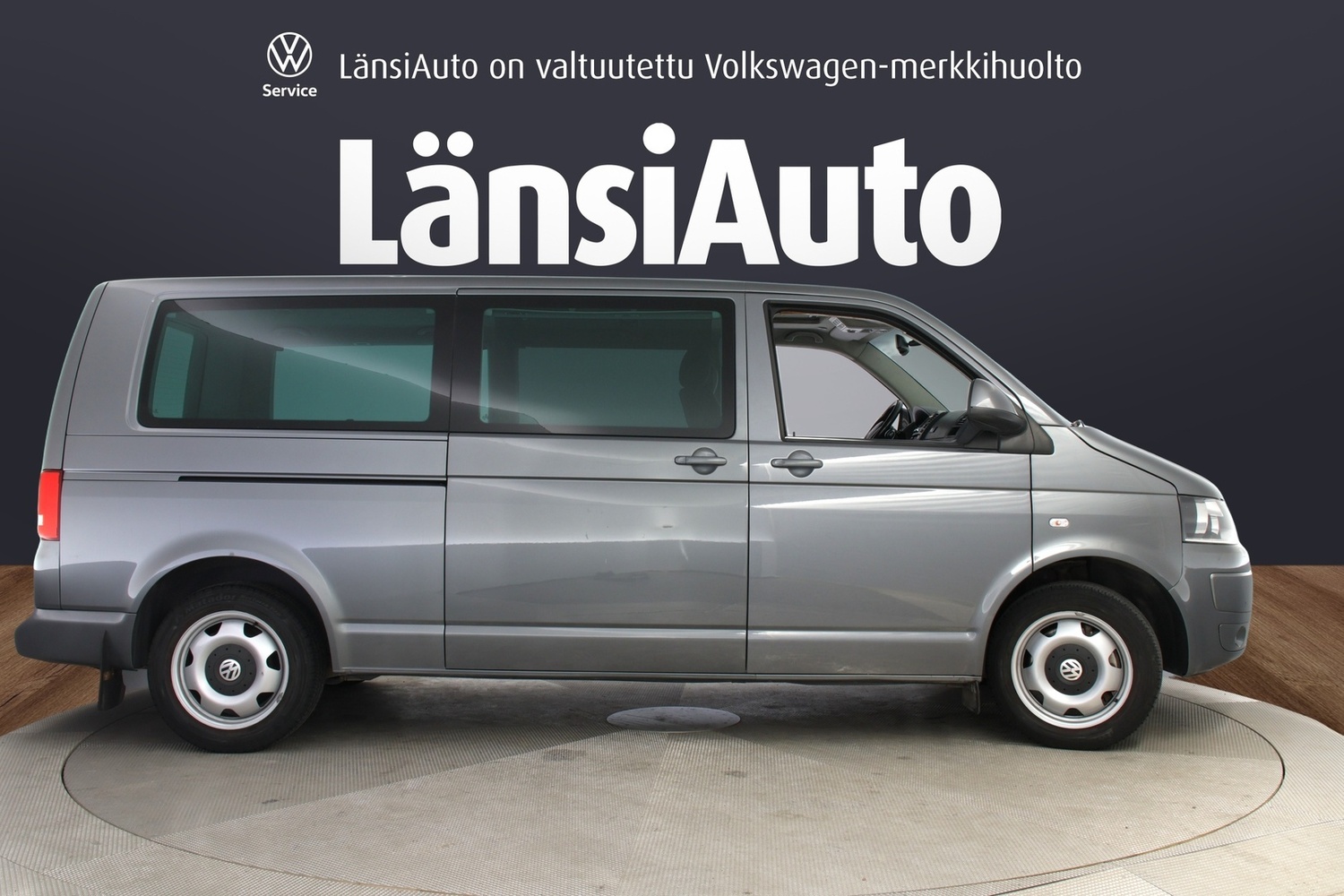 Volkswagen Caravelle vaihtoauto