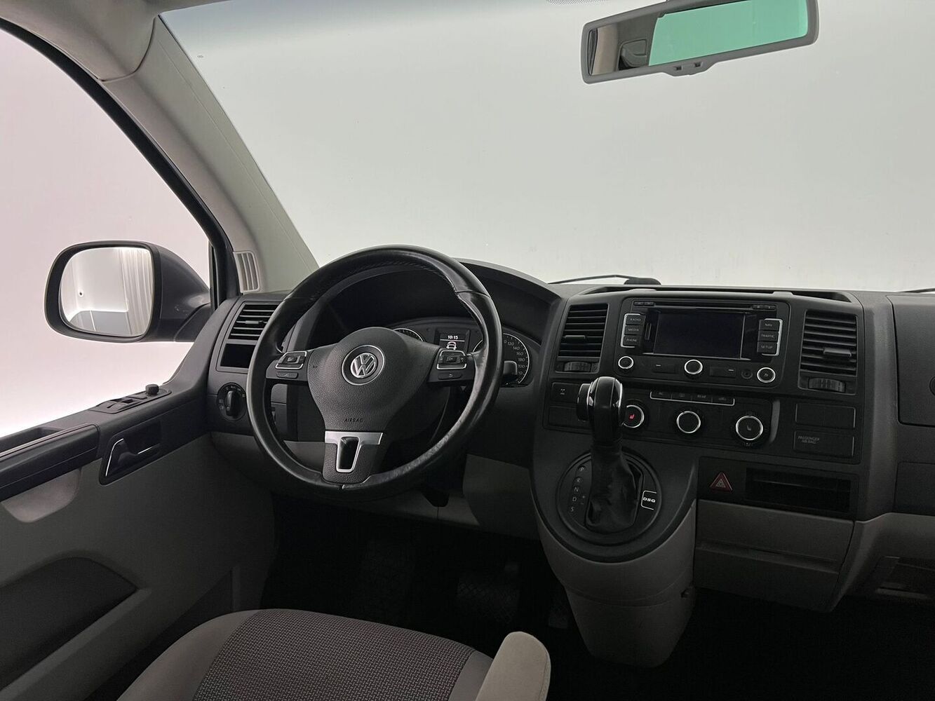 Volkswagen Caravelle vaihtoauto