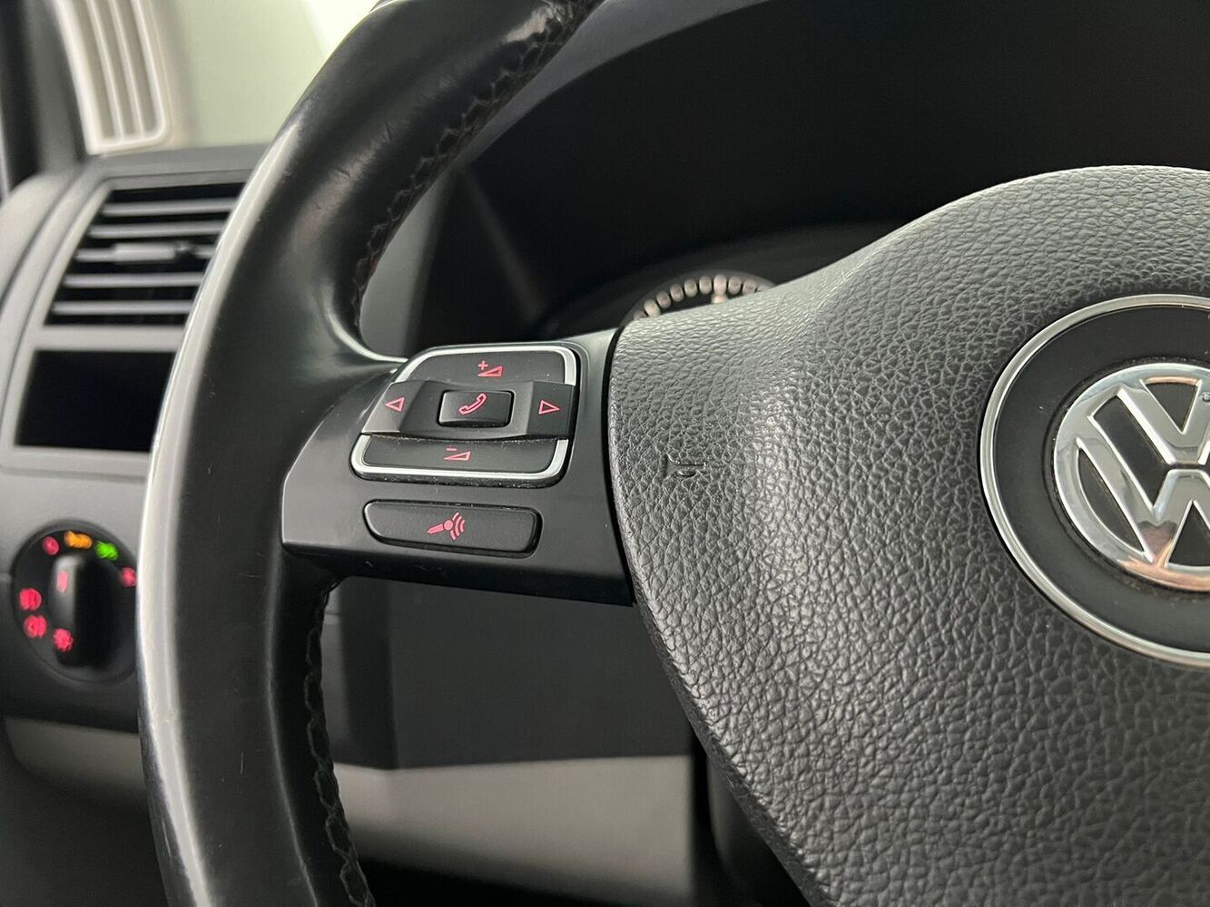 Volkswagen Caravelle vaihtoauto