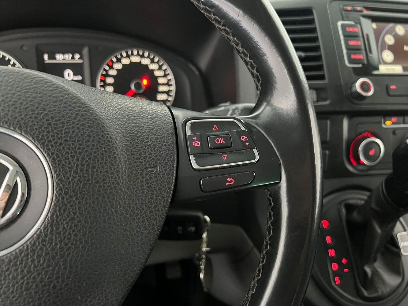 Volkswagen Caravelle vaihtoauto