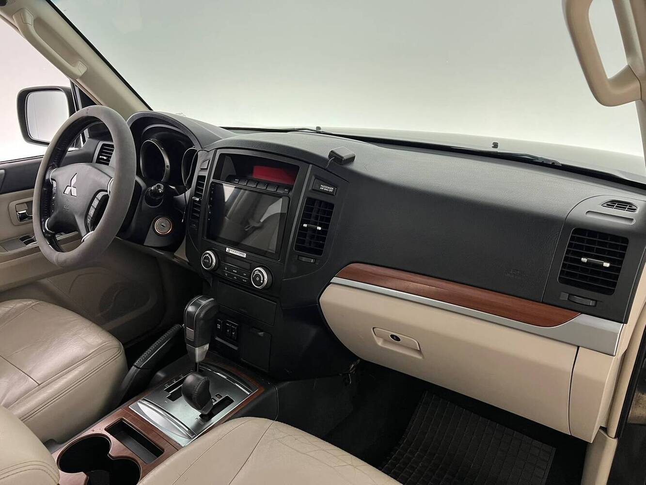 Mitsubishi Pajero vaihtoauto