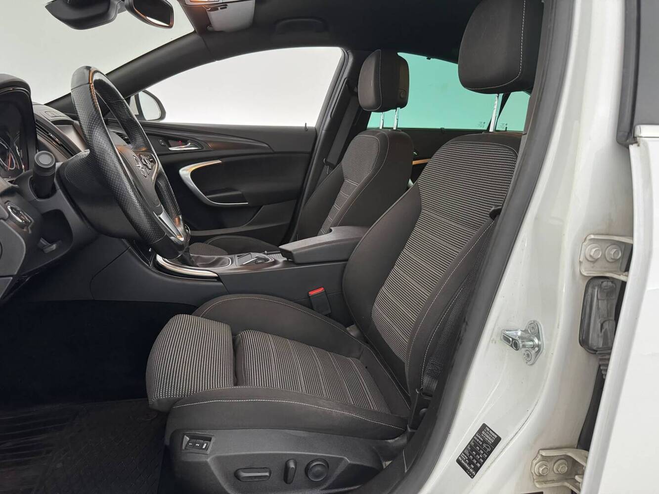 Opel Insignia vaihtoauto