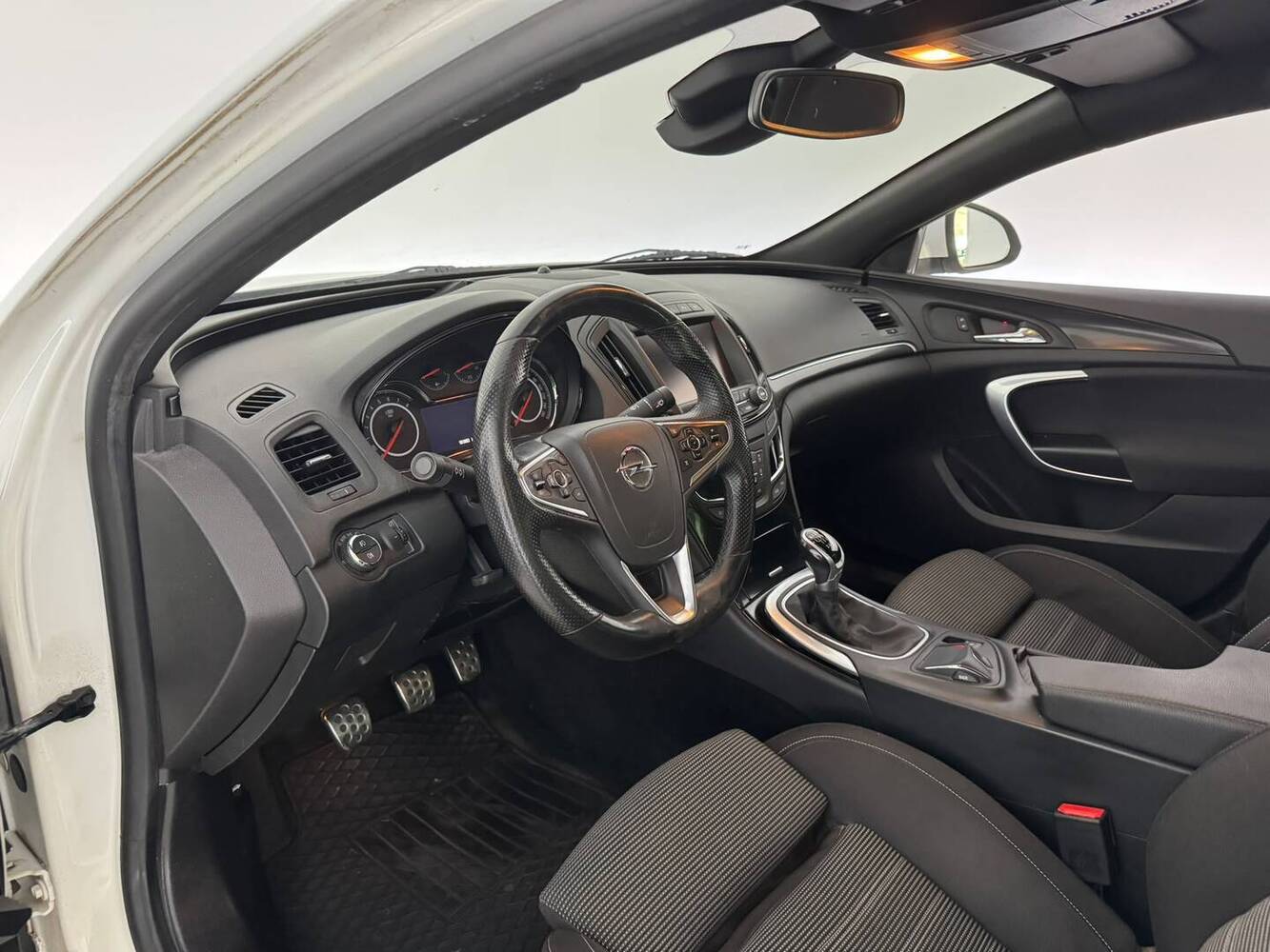 Opel Insignia vaihtoauto