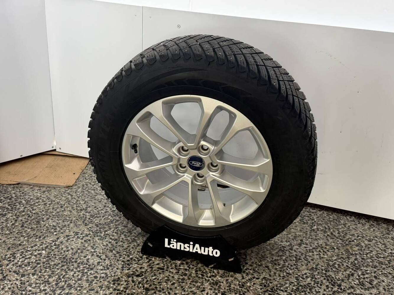 Ford Kuga vaihtoauto