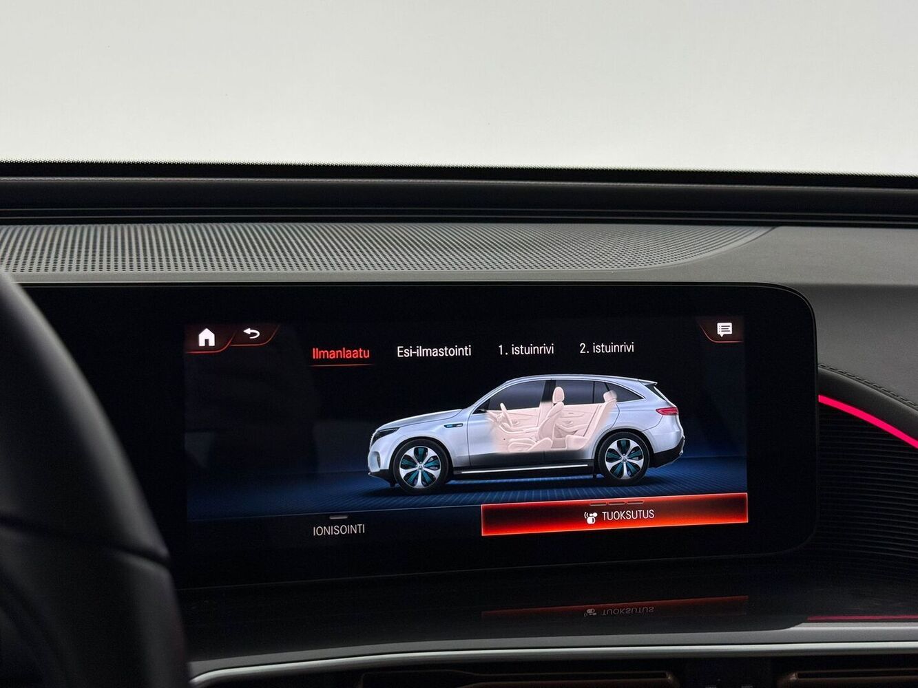 Mercedes-Benz EQC vaihtoauto