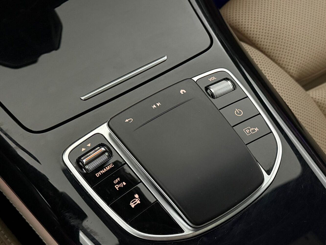 Mercedes-Benz EQC vaihtoauto