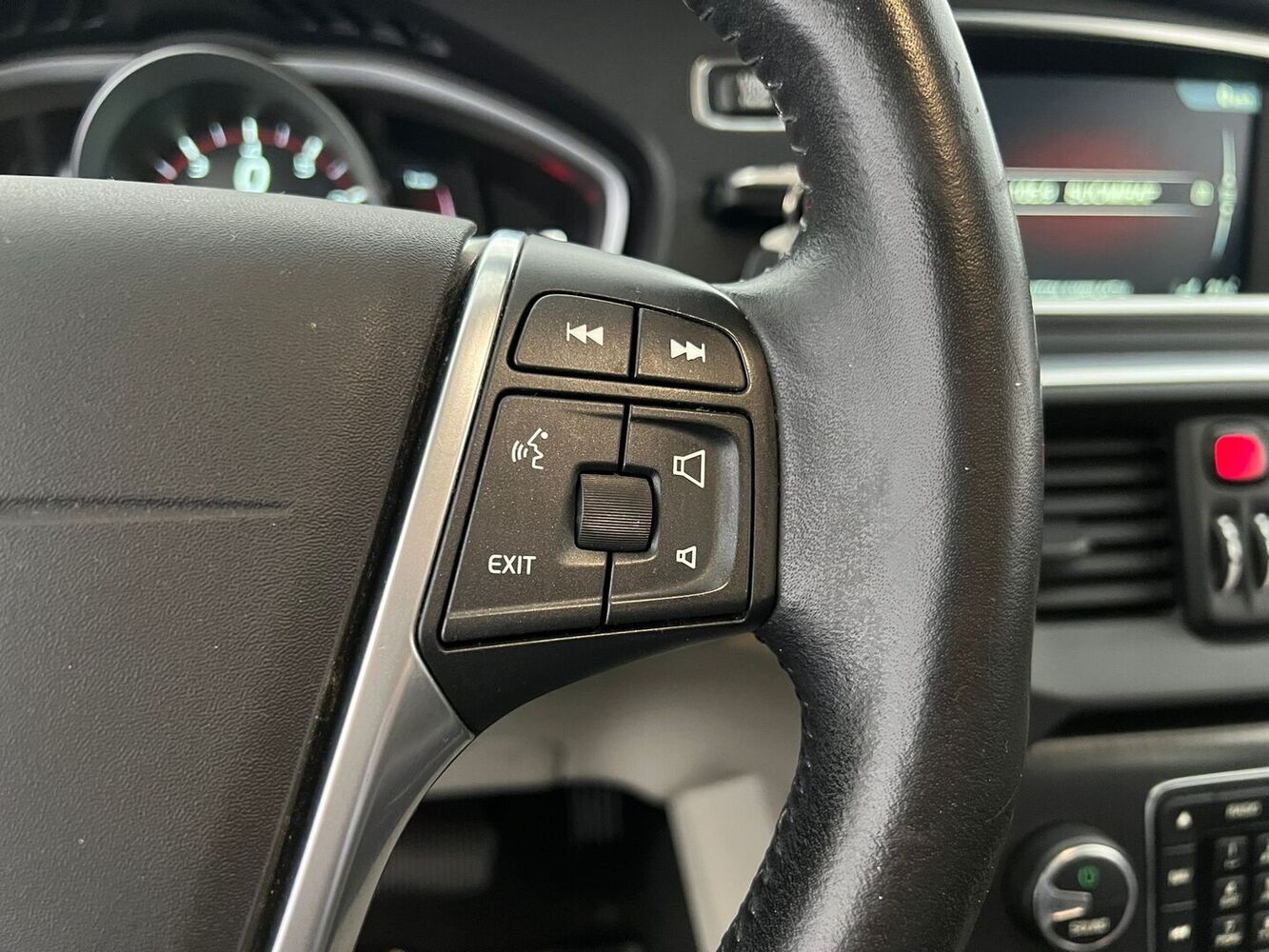 Volvo V40 vaihtoauto