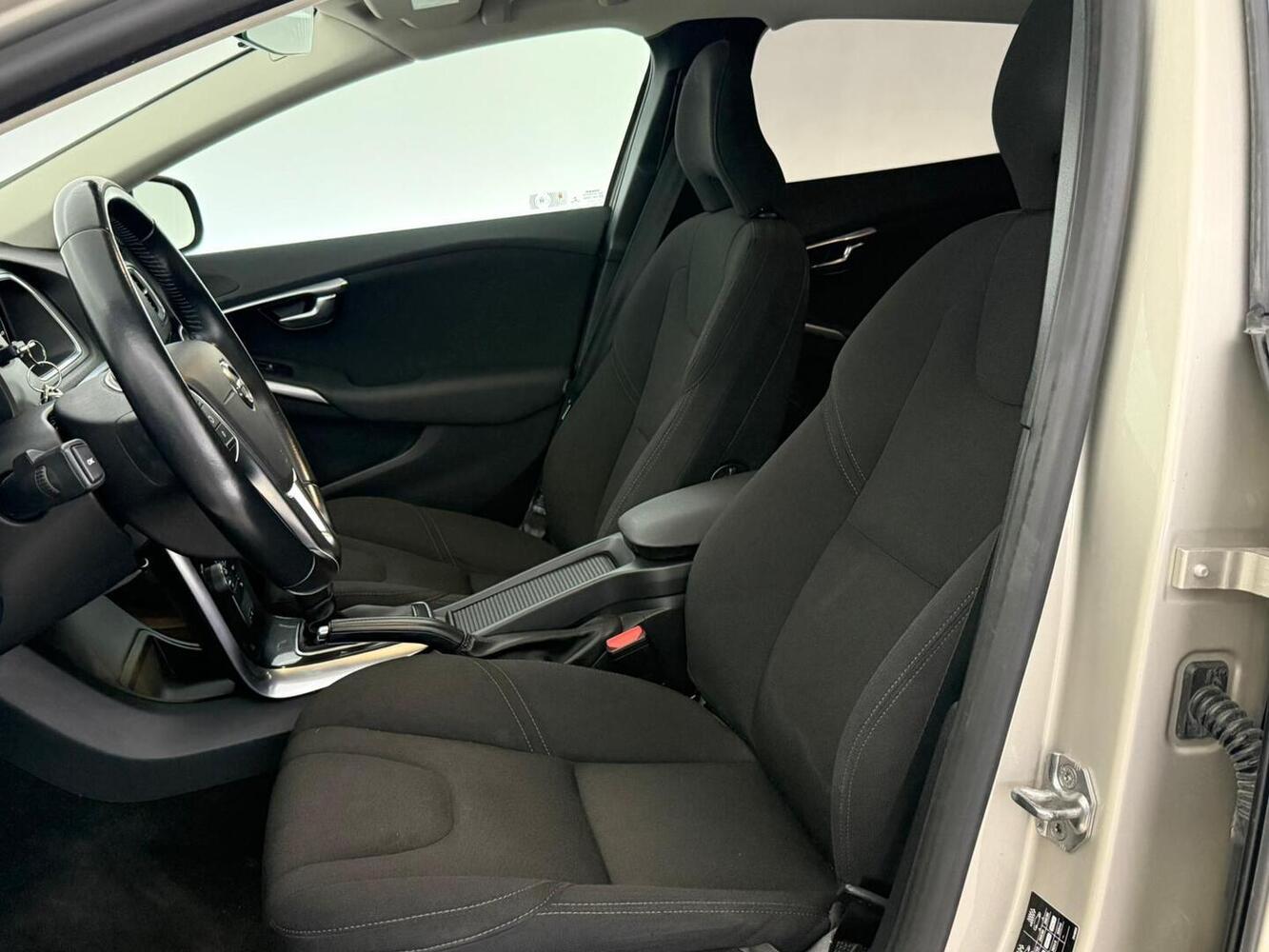 Volvo V40 vaihtoauto
