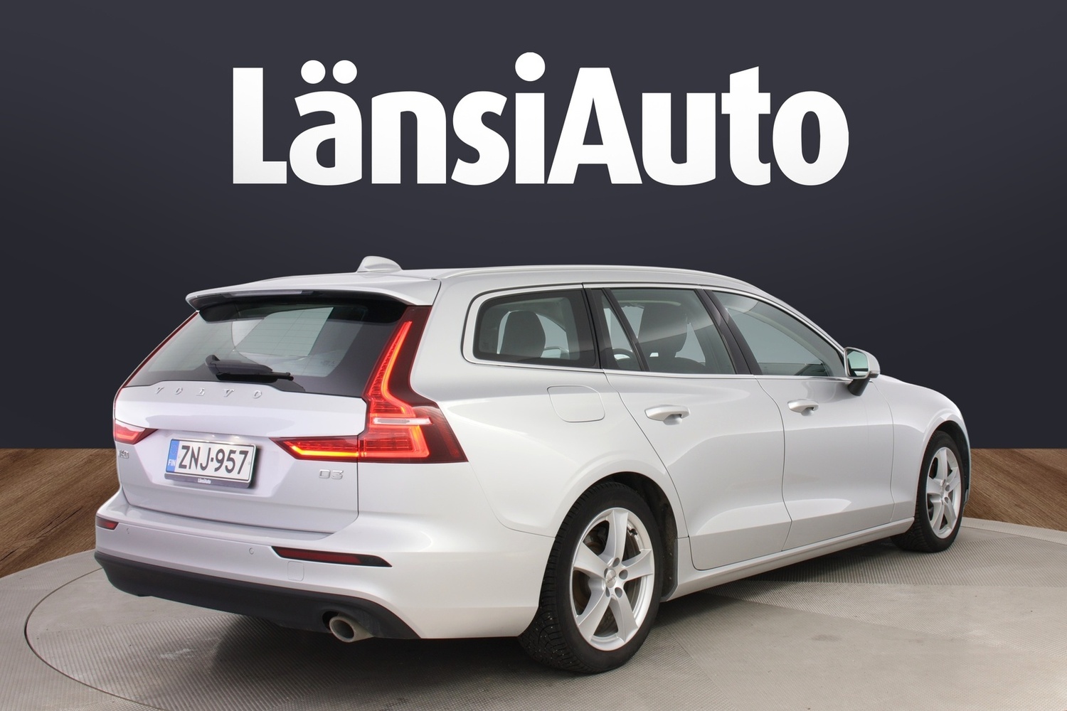 Volvo V60 vaihtoauto