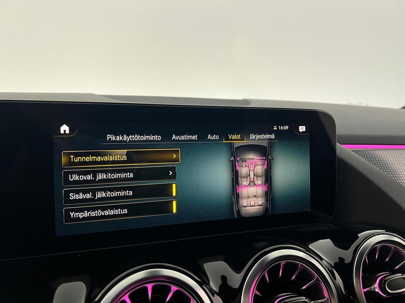 Mercedes-Benz EQA vaihtoauto