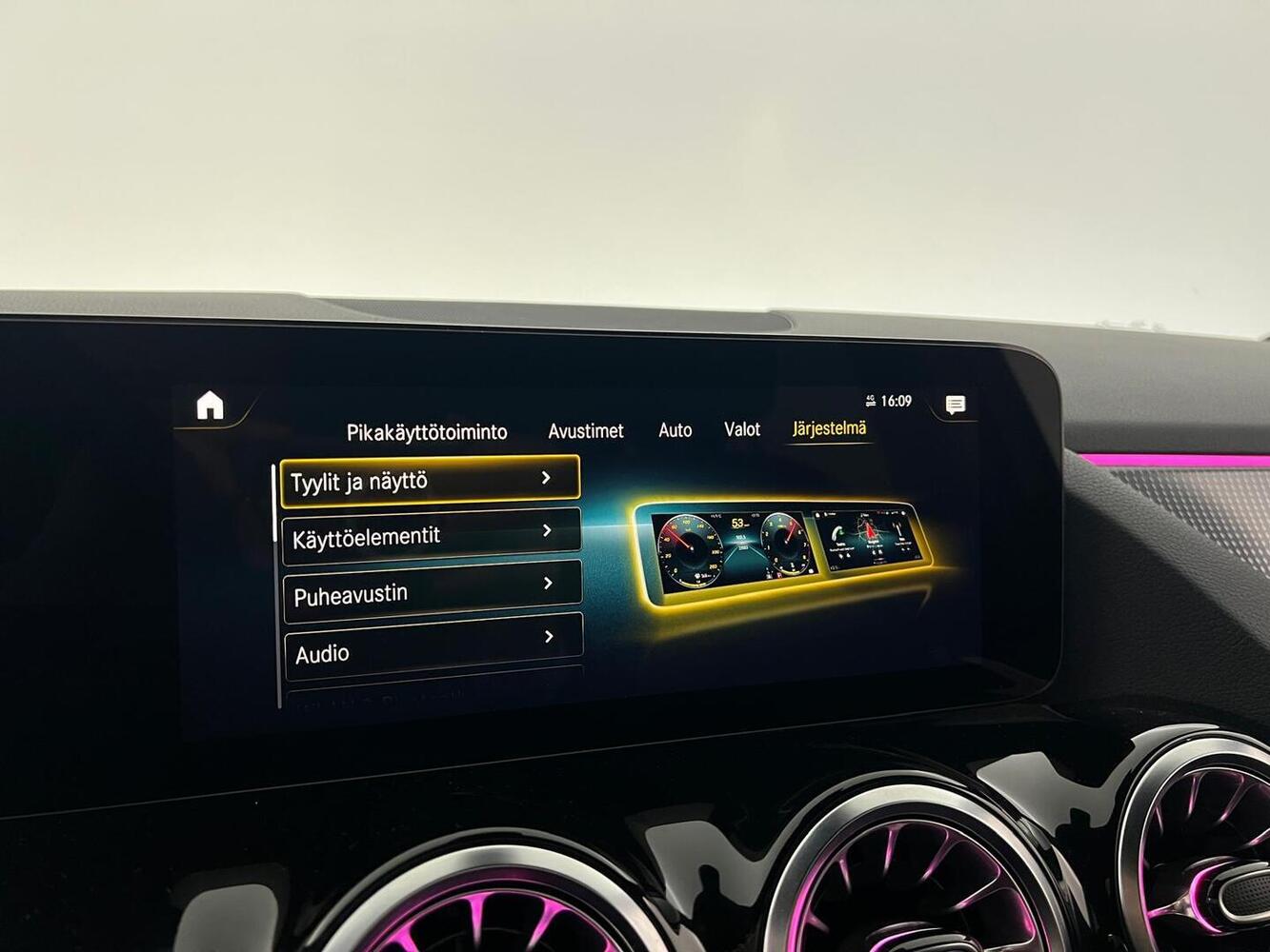 Mercedes-Benz EQA vaihtoauto