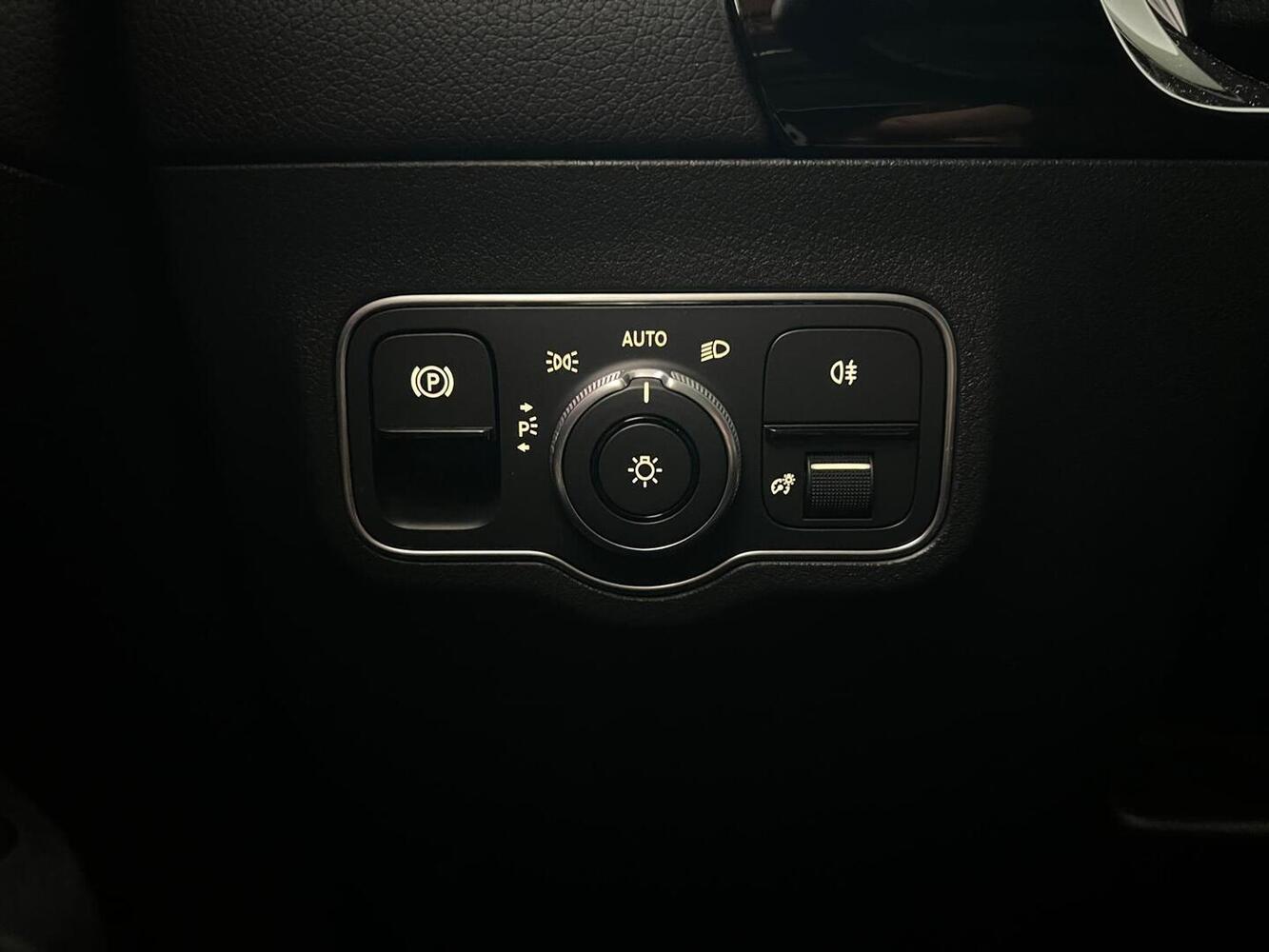 Mercedes-Benz EQA vaihtoauto
