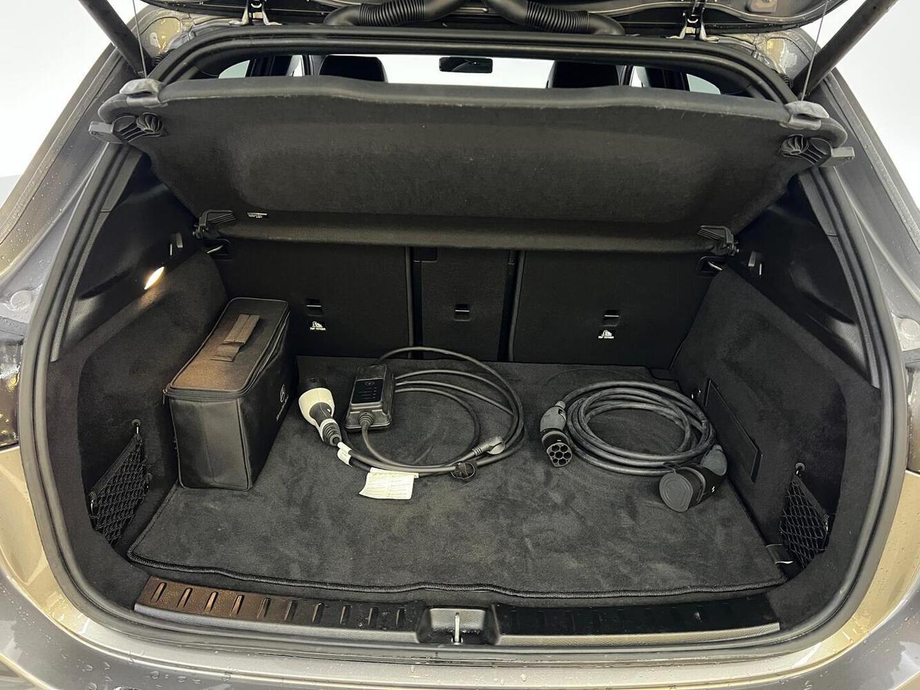 Mercedes-Benz EQA vaihtoauto