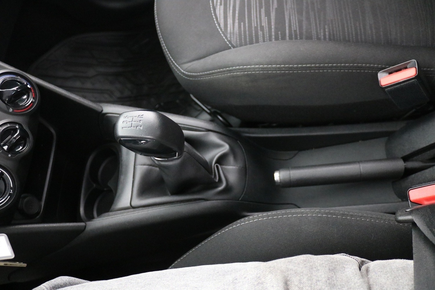 Peugeot 208 vaihtoauto
