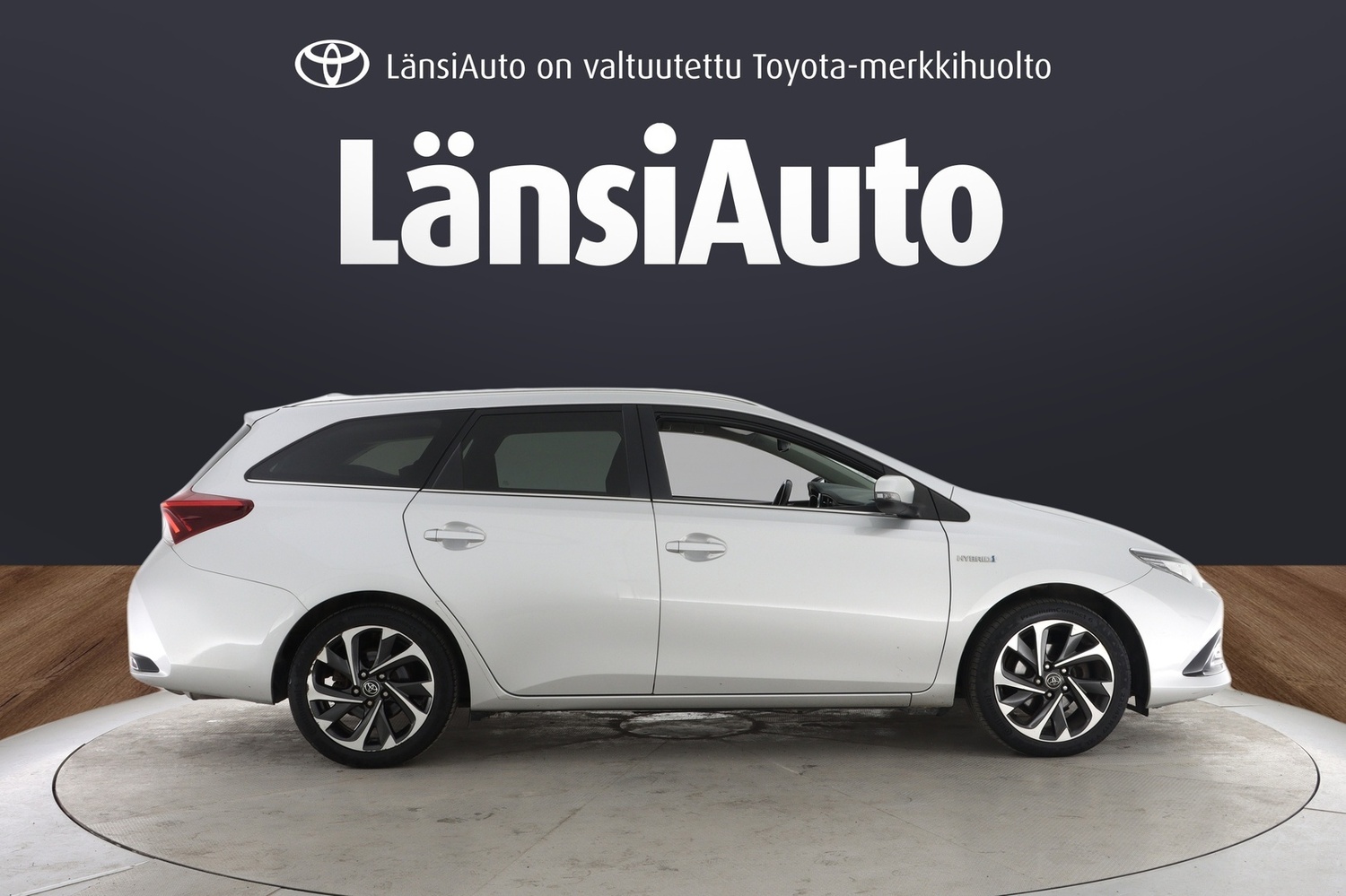 Toyota Auris vaihtoauto