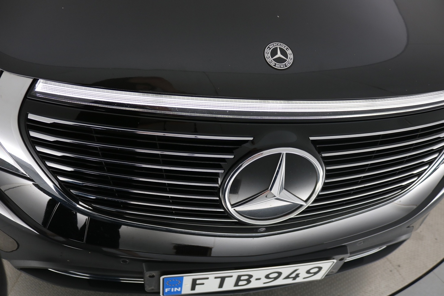 Mercedes-Benz EQC vaihtoauto