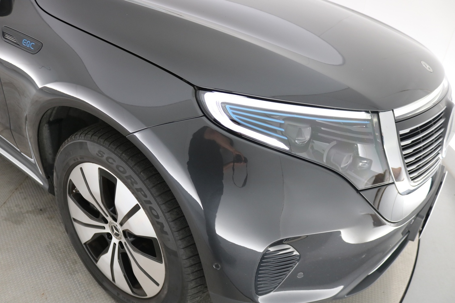 Mercedes-Benz EQC vaihtoauto
