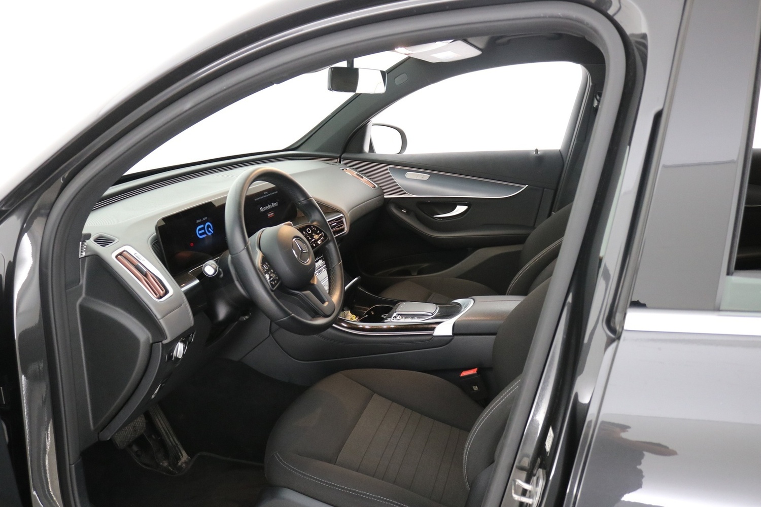Mercedes-Benz EQC vaihtoauto