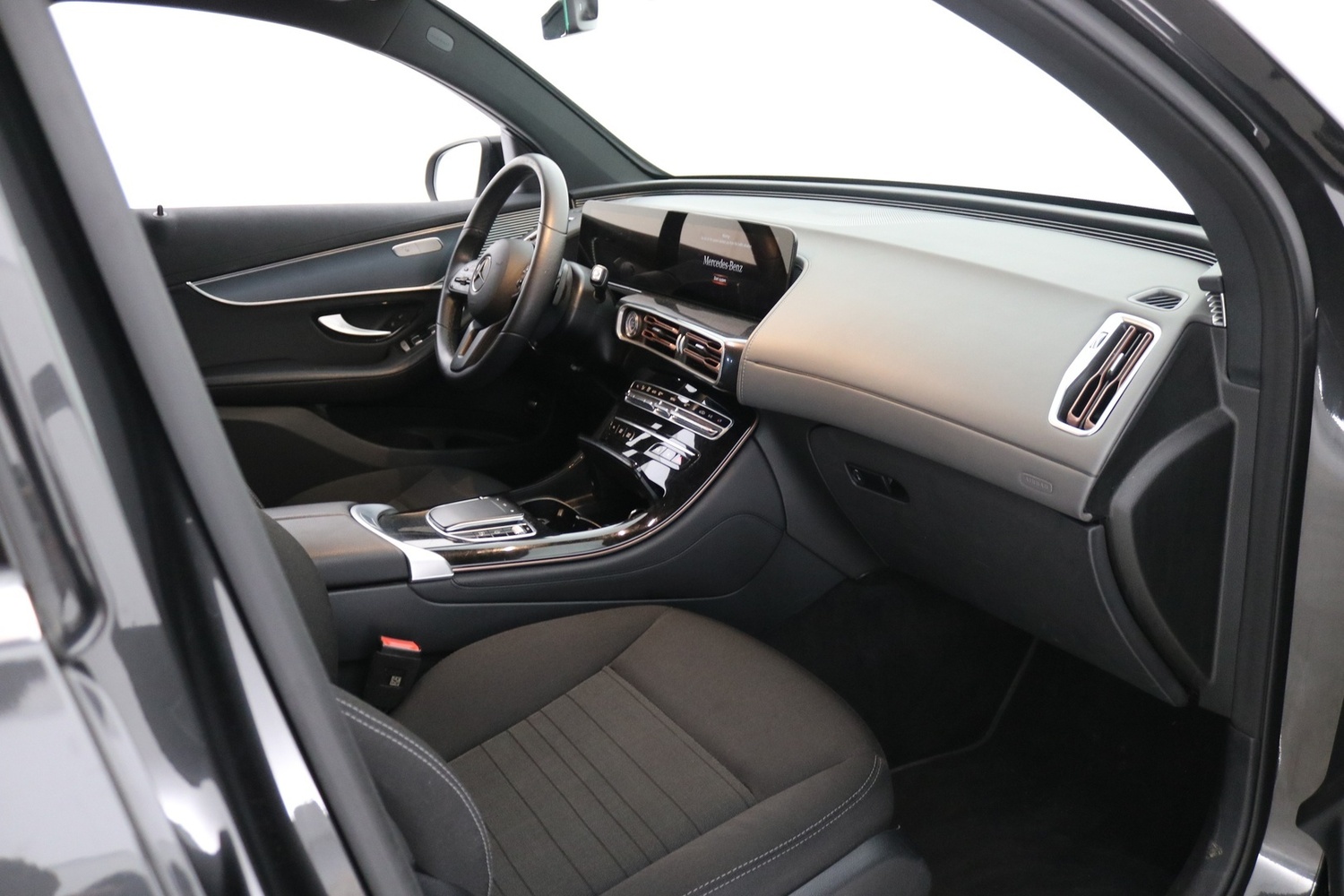 Mercedes-Benz EQC vaihtoauto