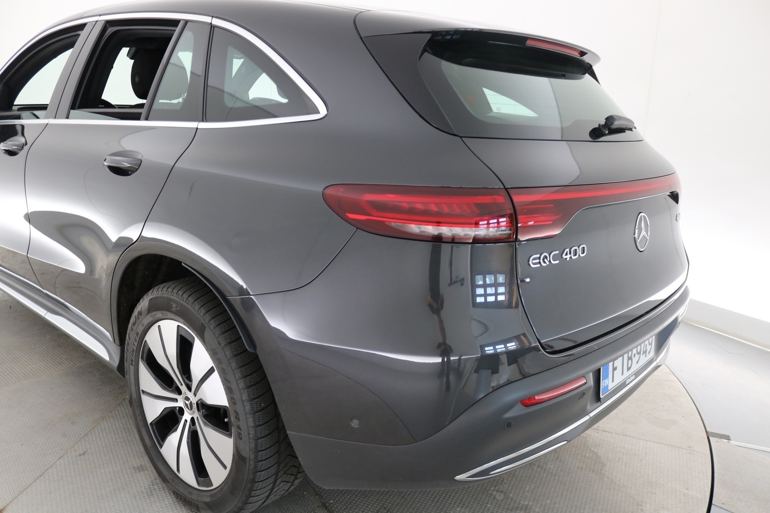 Mercedes-Benz EQC vaihtoauto