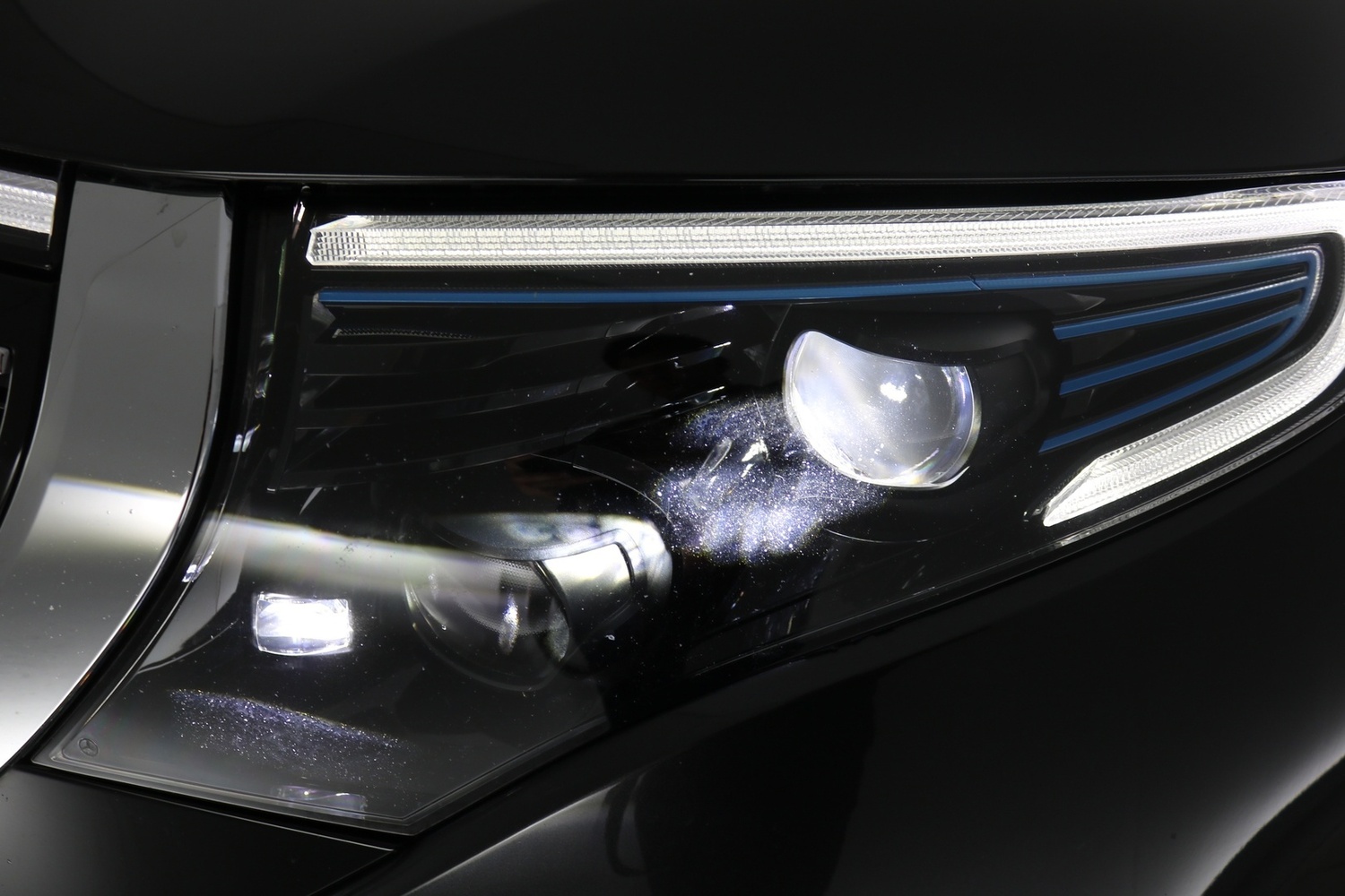 Mercedes-Benz EQC vaihtoauto