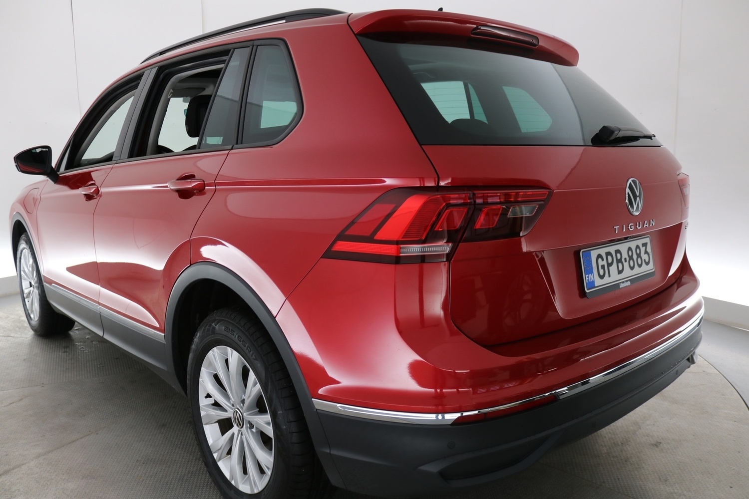 Volkswagen Tiguan vaihtoauto