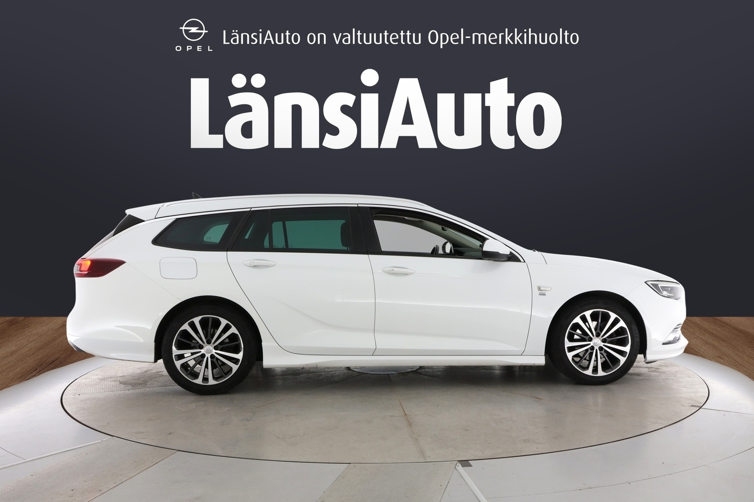Opel Insignia vaihtoauto