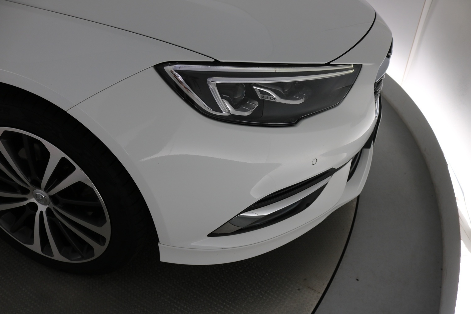 Opel Insignia vaihtoauto