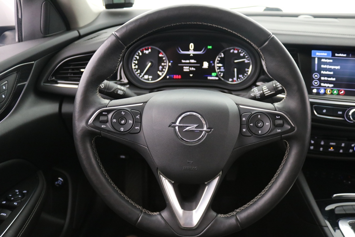 Opel Insignia vaihtoauto