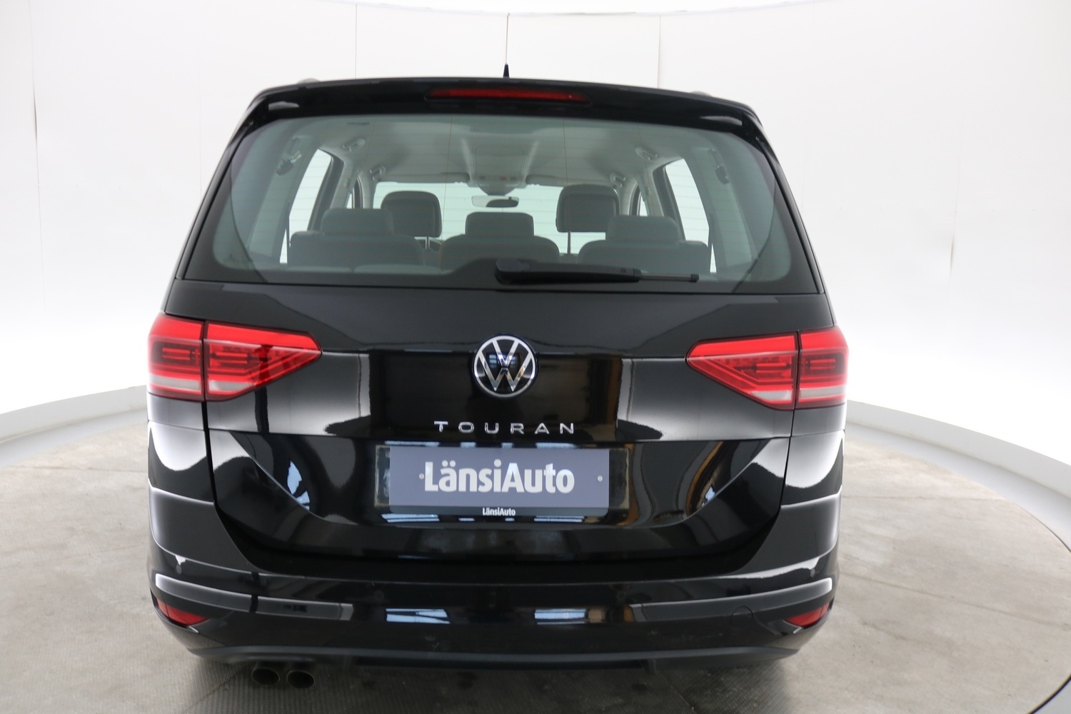 Volkswagen Touran vaihtoauto