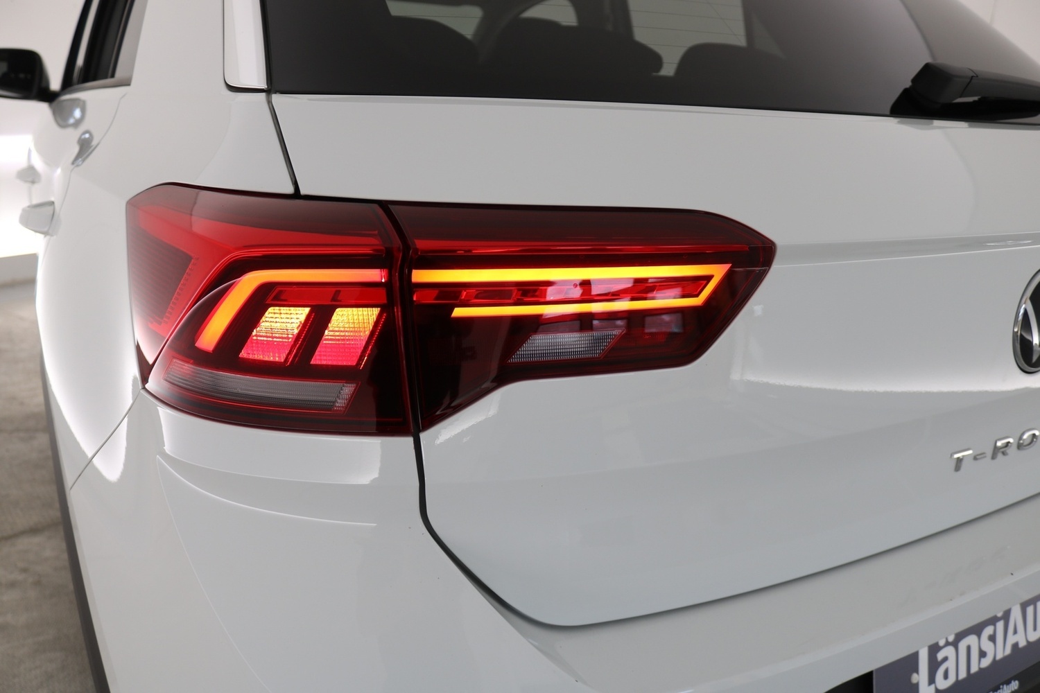 Volkswagen T-Roc vaihtoauto