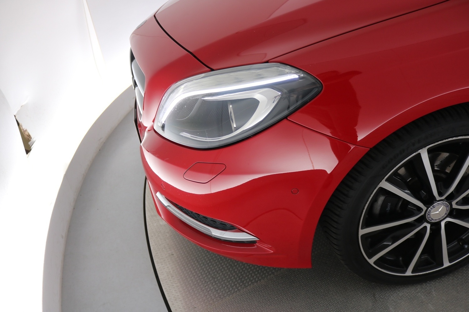Mercedes-Benz B vaihtoauto