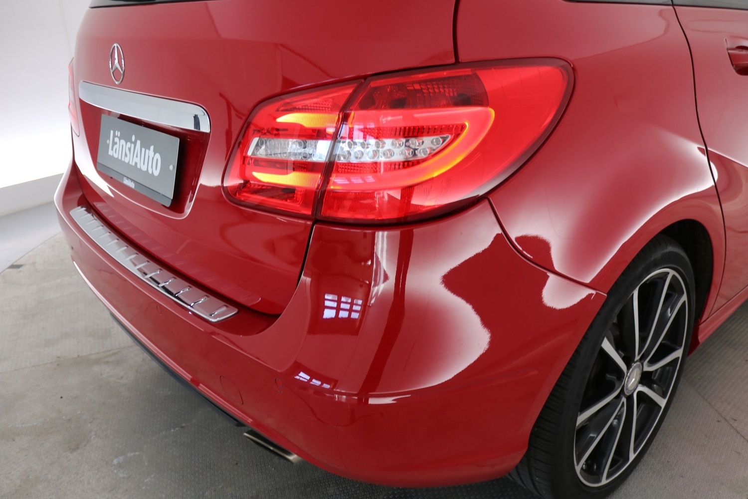 Mercedes-Benz B vaihtoauto