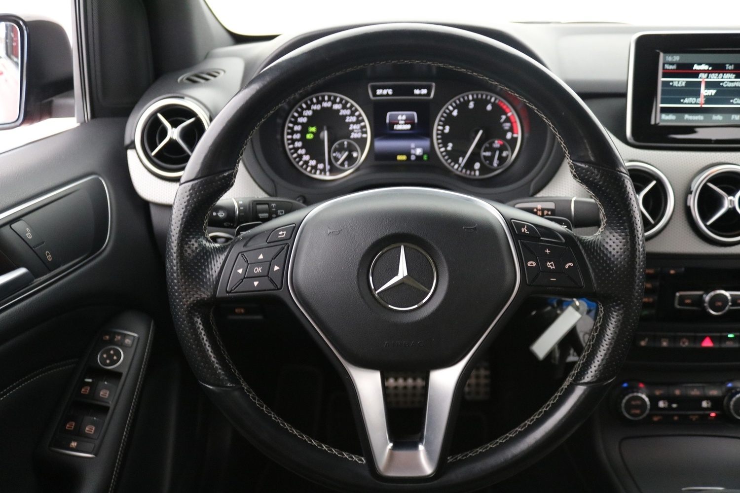Mercedes-Benz B vaihtoauto