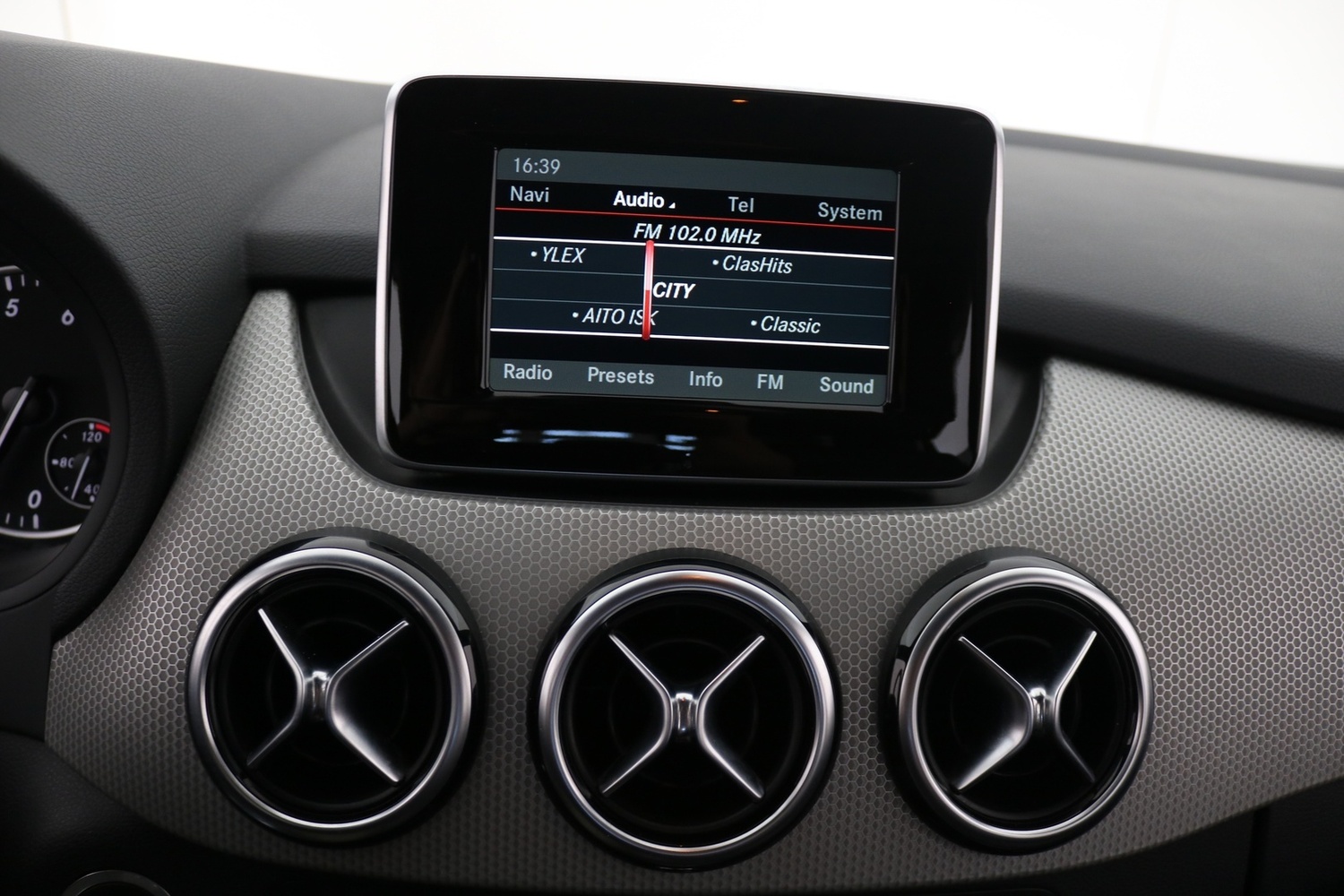 Mercedes-Benz B vaihtoauto
