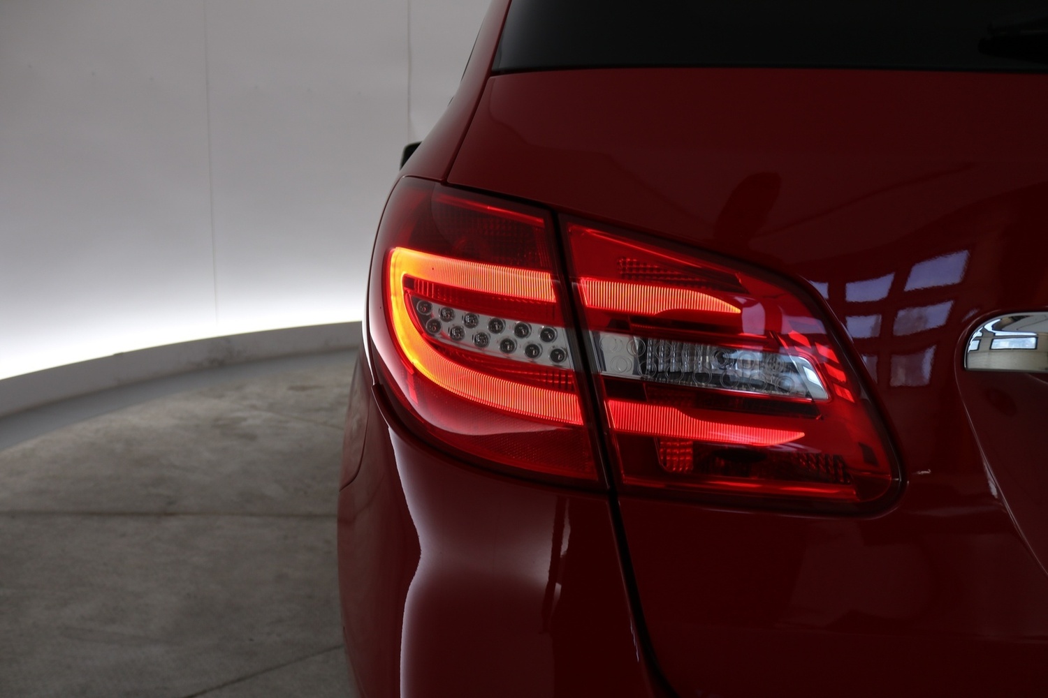 Mercedes-Benz B vaihtoauto