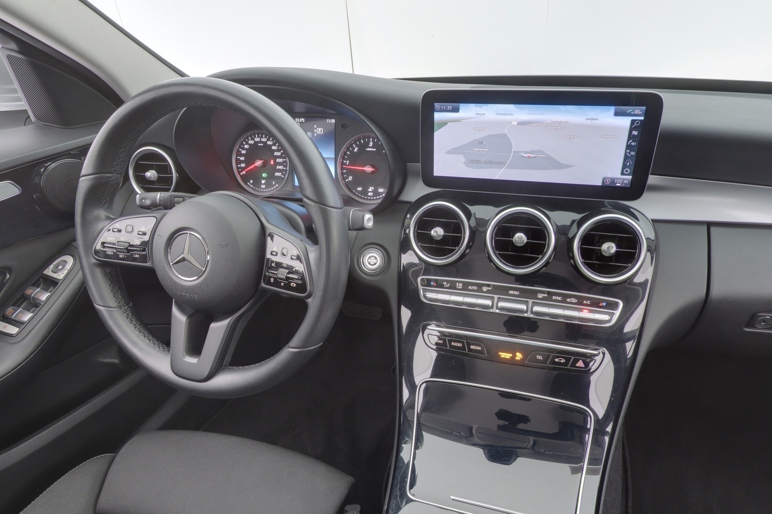 Mercedes-Benz C vaihtoauto