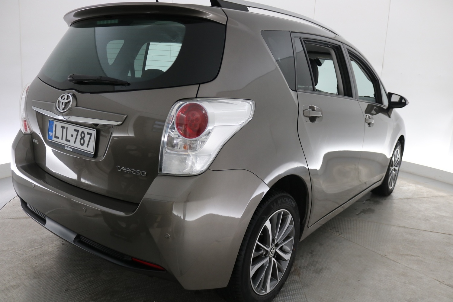 Toyota Verso vaihtoauto