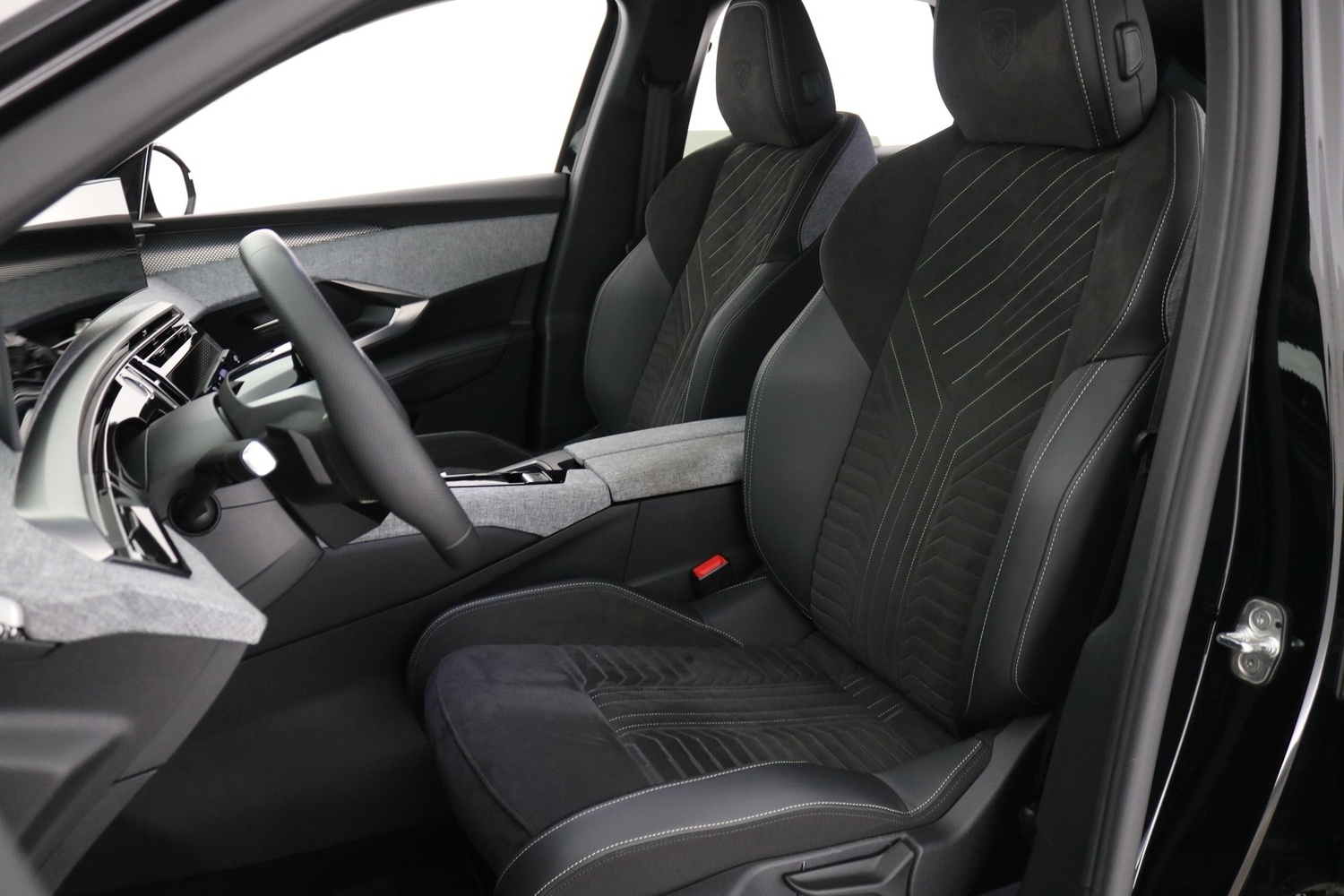 Peugeot E-3008 vaihtoauto
